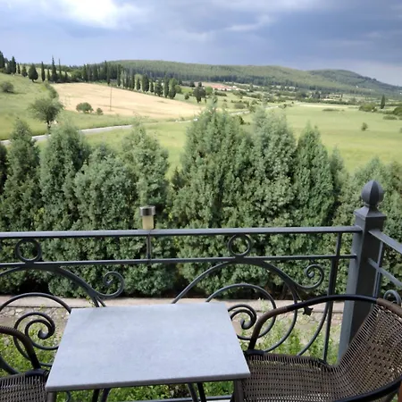 Rum i privatbostad Xenios Petritis Levádeia