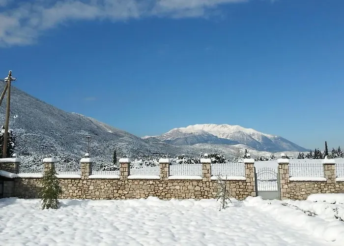 Δωμάτια σε οικογενειακή κατοικία Xenios Petritis *